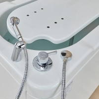 Gemini 2000 badekar med plattform og dobbeltløft-funksjon