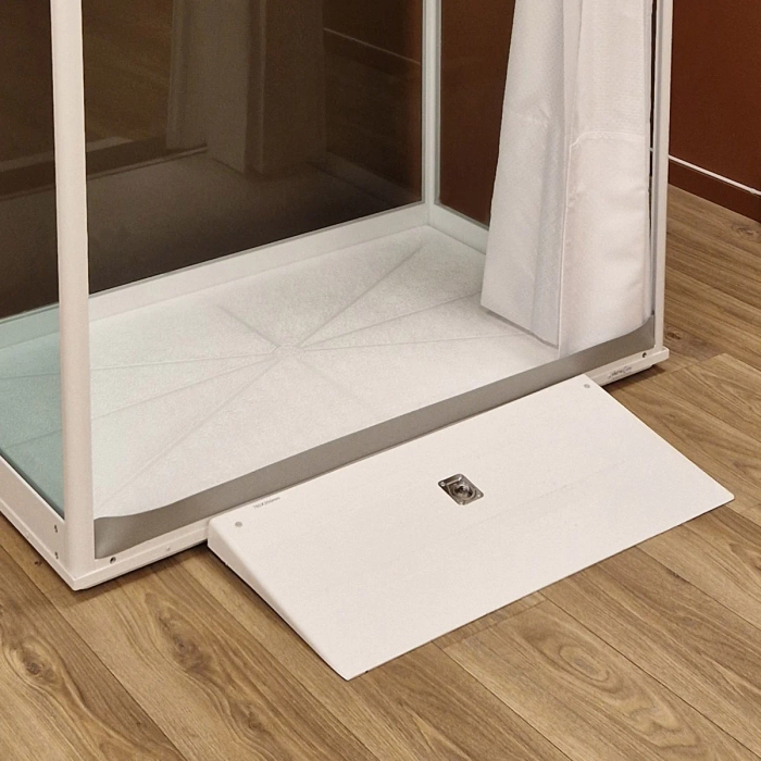 Rampe til Västia dusjkabinett